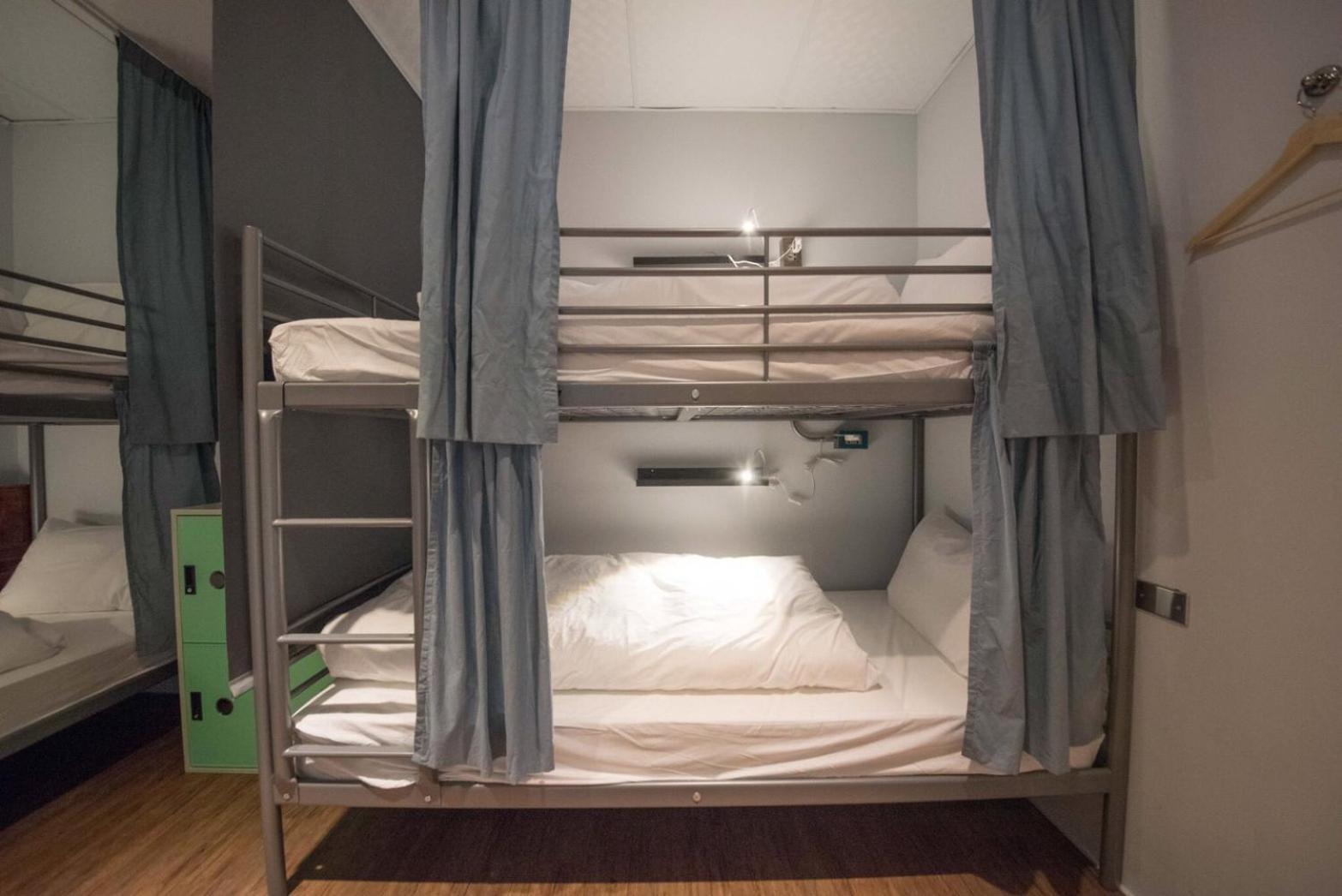 Deer Traveler Hostel Yuchi Bagian luar foto