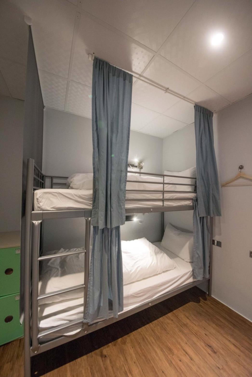 Deer Traveler Hostel Yuchi Bagian luar foto
