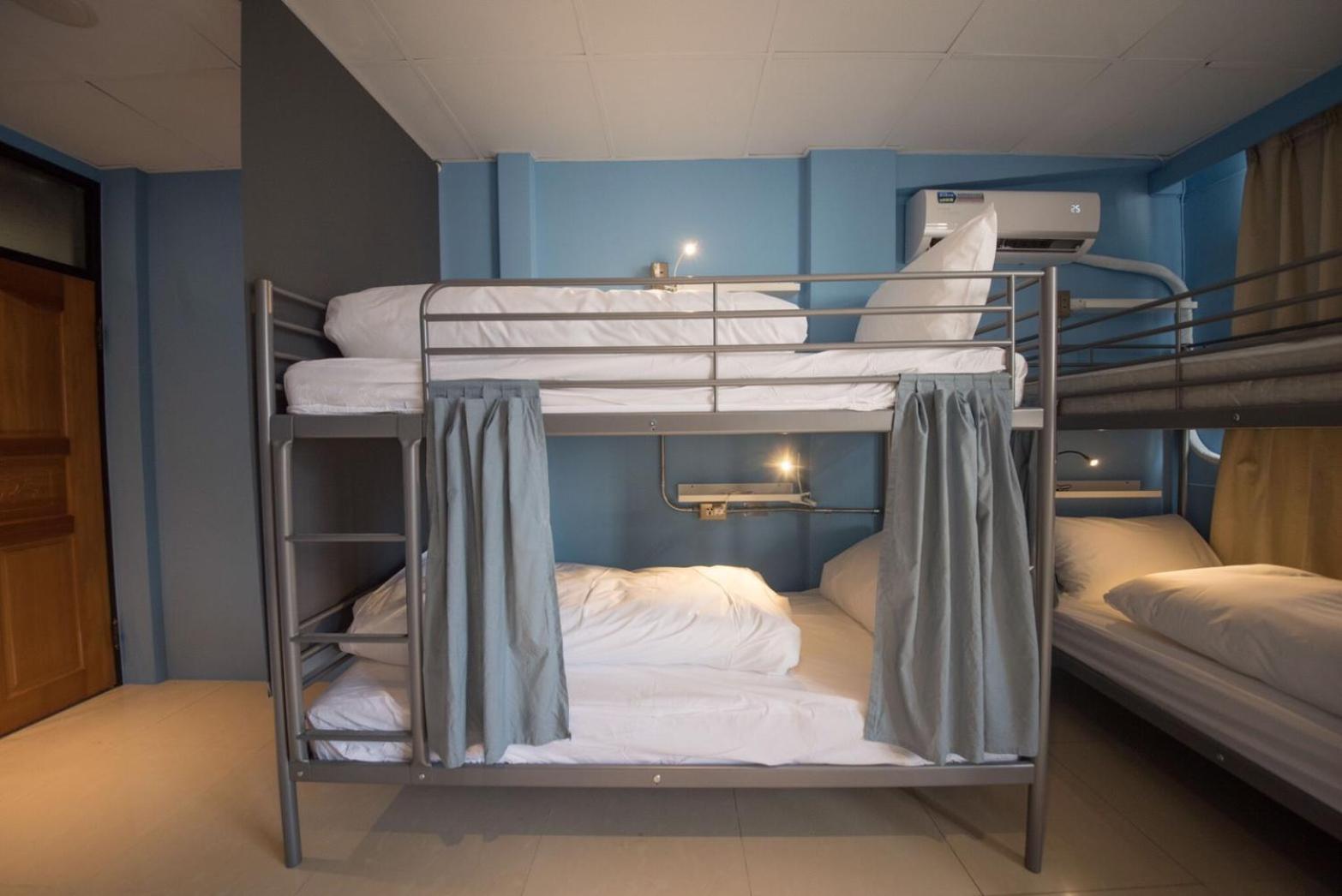 Deer Traveler Hostel Yuchi Bagian luar foto