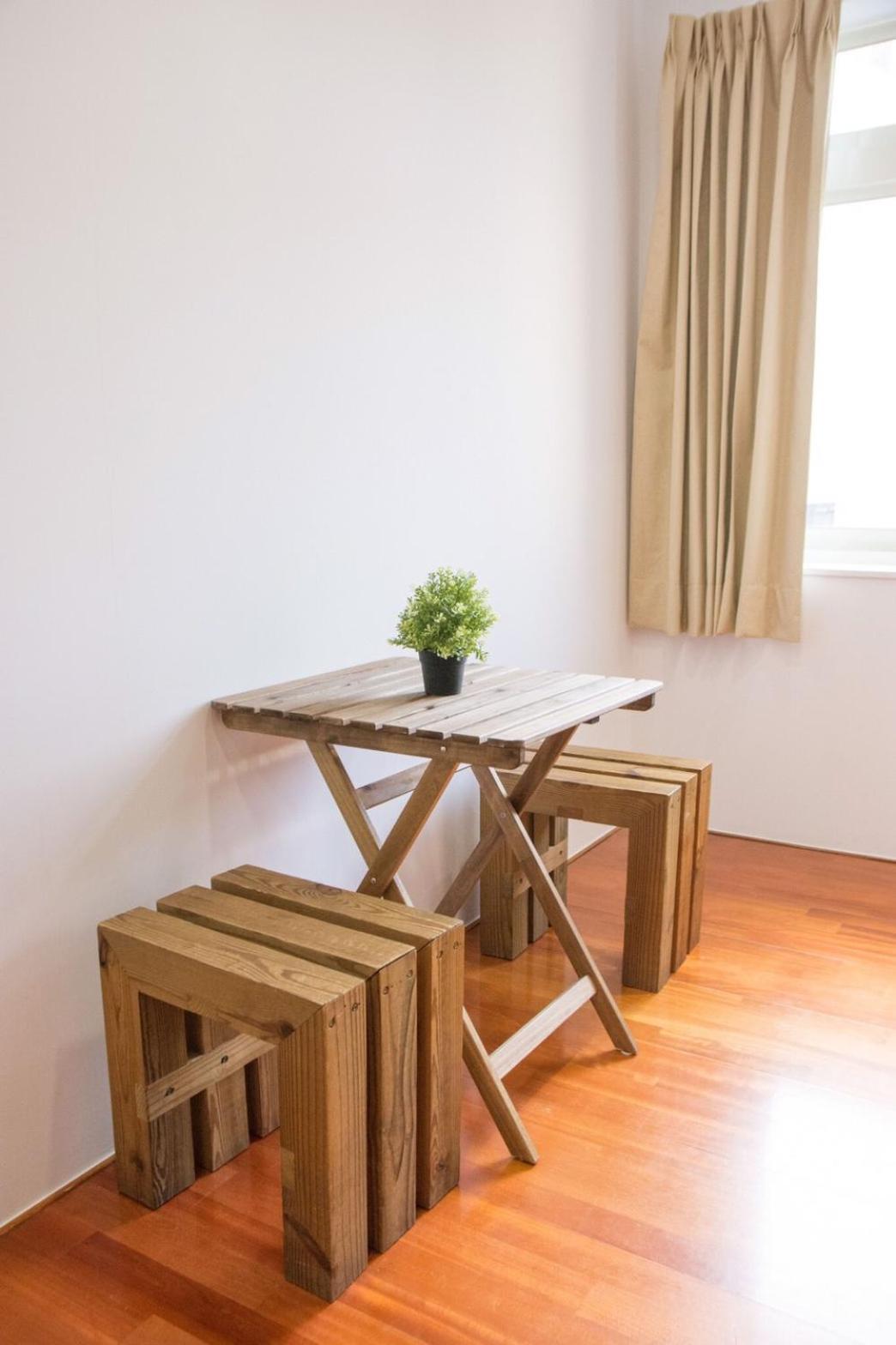 Deer Traveler Hostel Yuchi Bagian luar foto