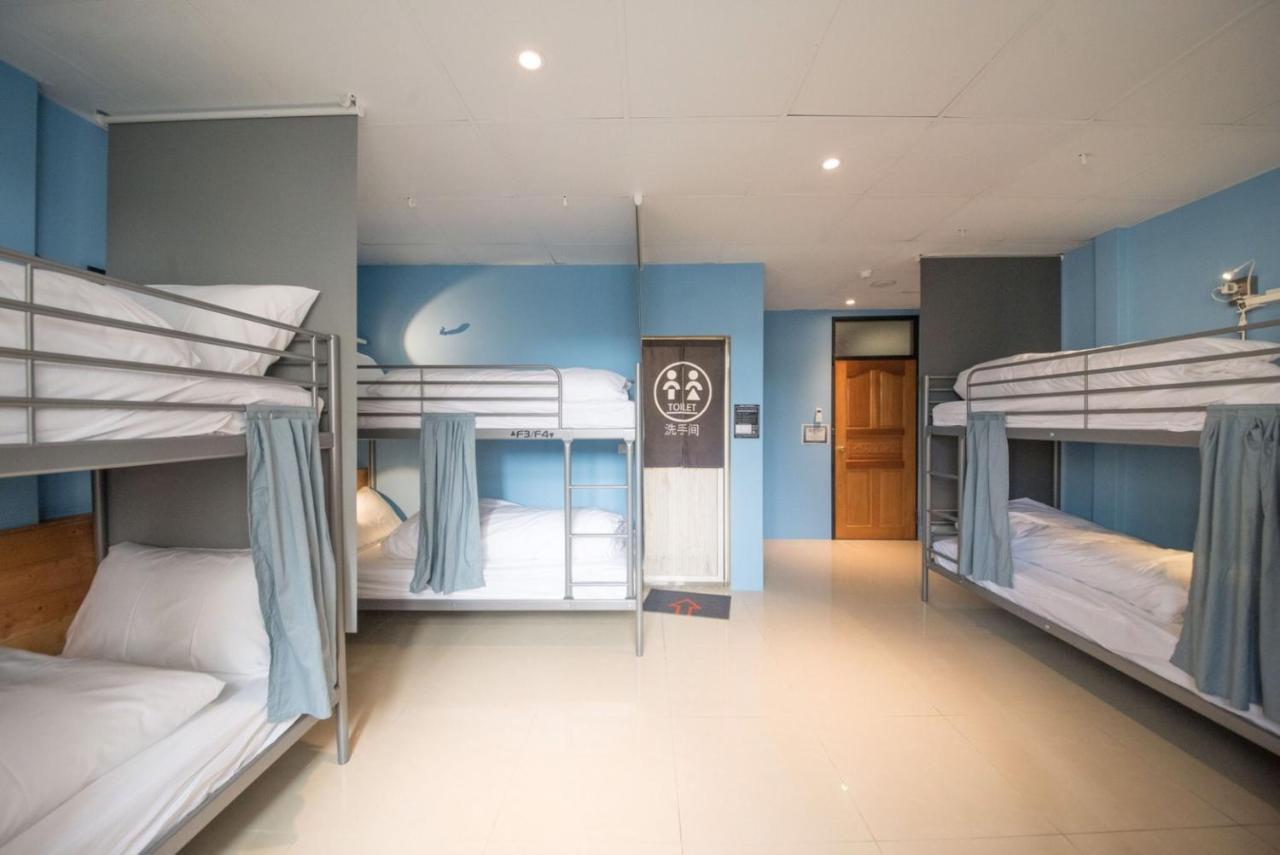 Deer Traveler Hostel Yuchi Bagian luar foto