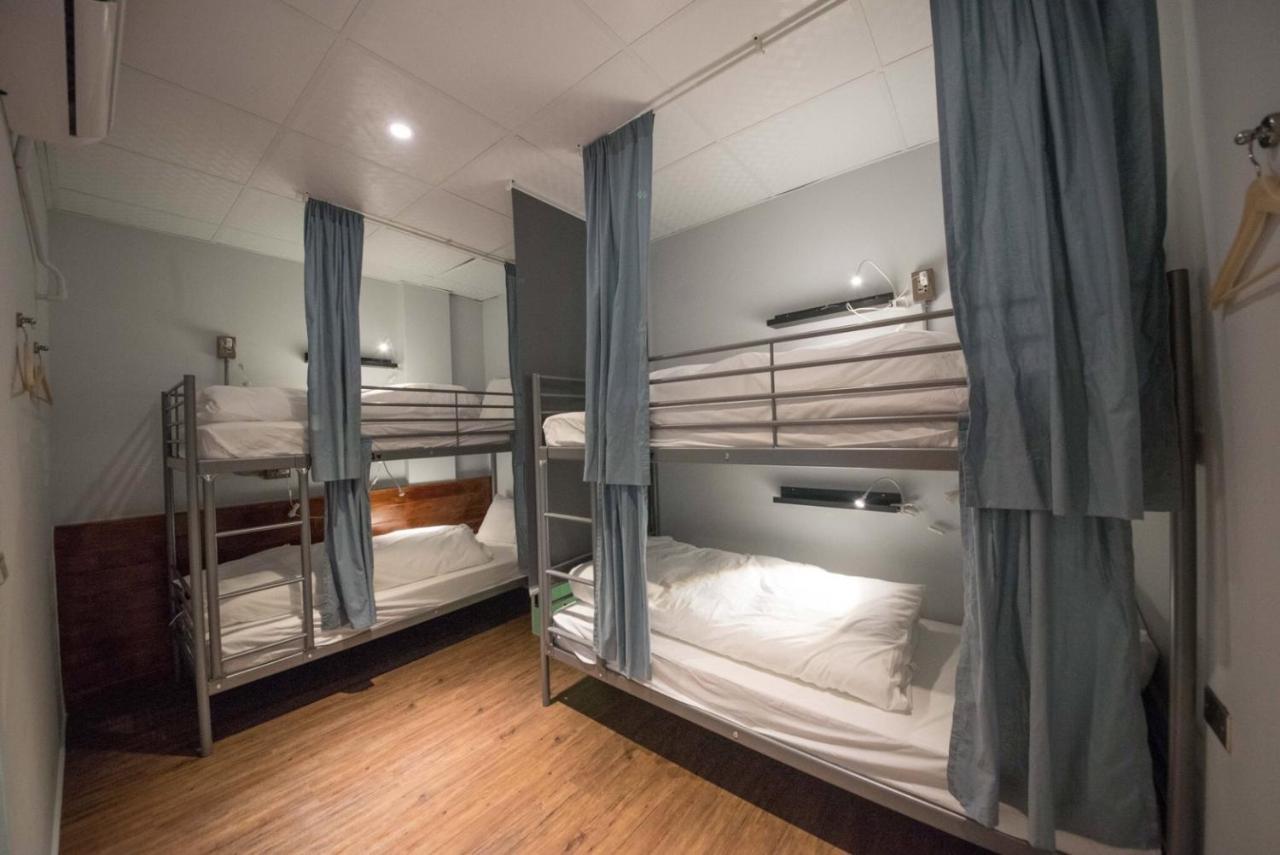 Deer Traveler Hostel Yuchi Bagian luar foto